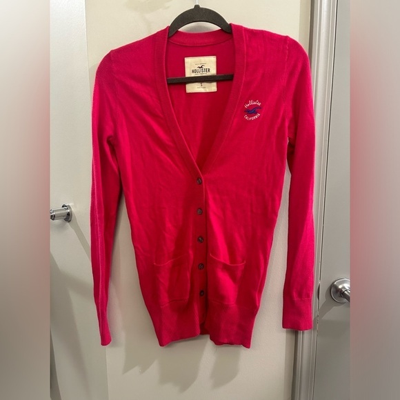 Hollister Cardigan Women’s Small Hot Pink Pockets Embroidered Logo - Picture 1 of 9